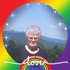 Meet your Posher, Carolyn